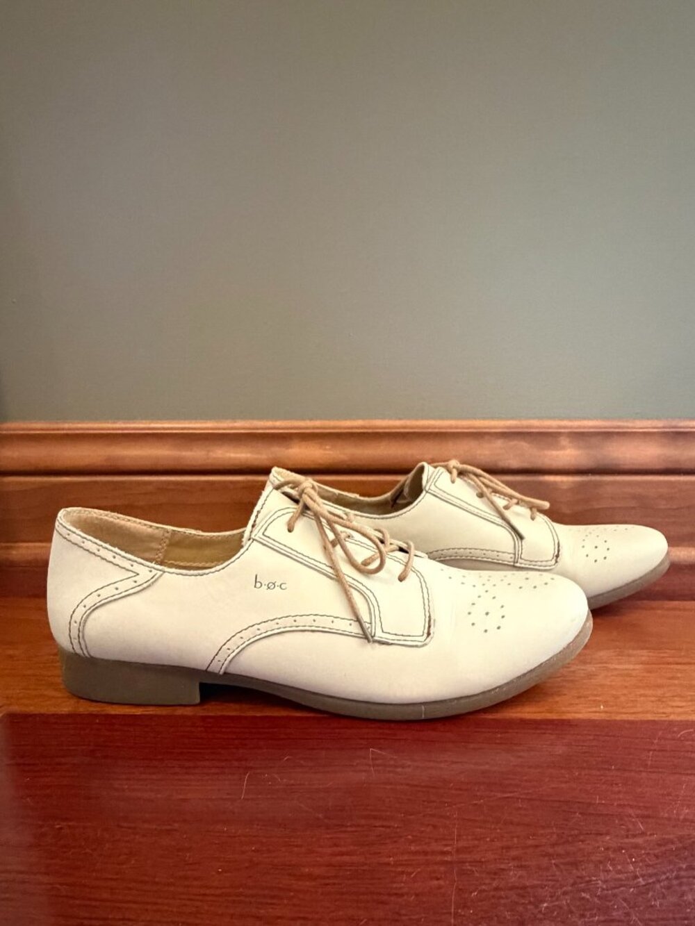 b.o.c. Born Concept O'Keefe Leather Lace Saddle Shoe Academia Prep, Size 11